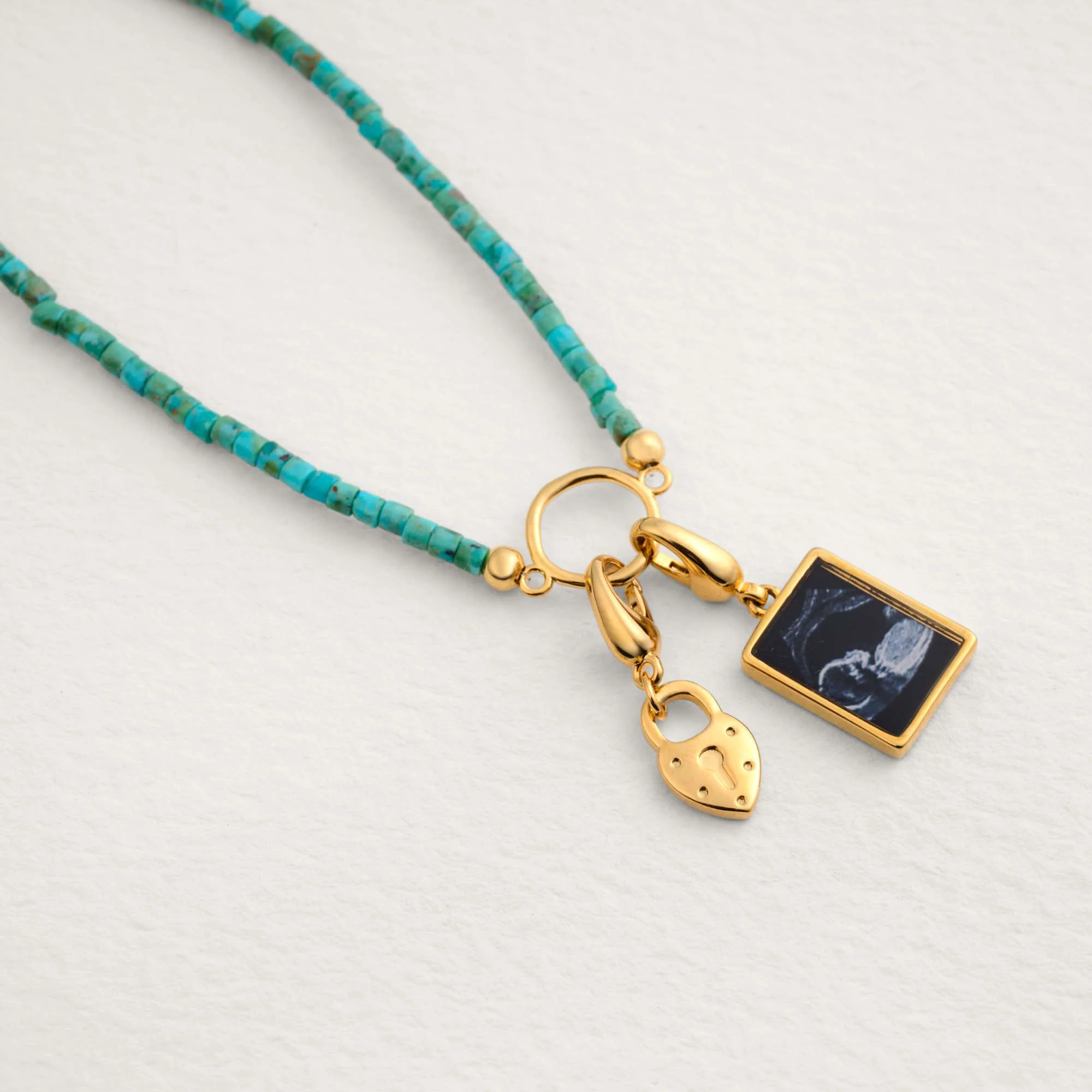 Alba Circle Turquoise Beaded Bracelet - Image 3