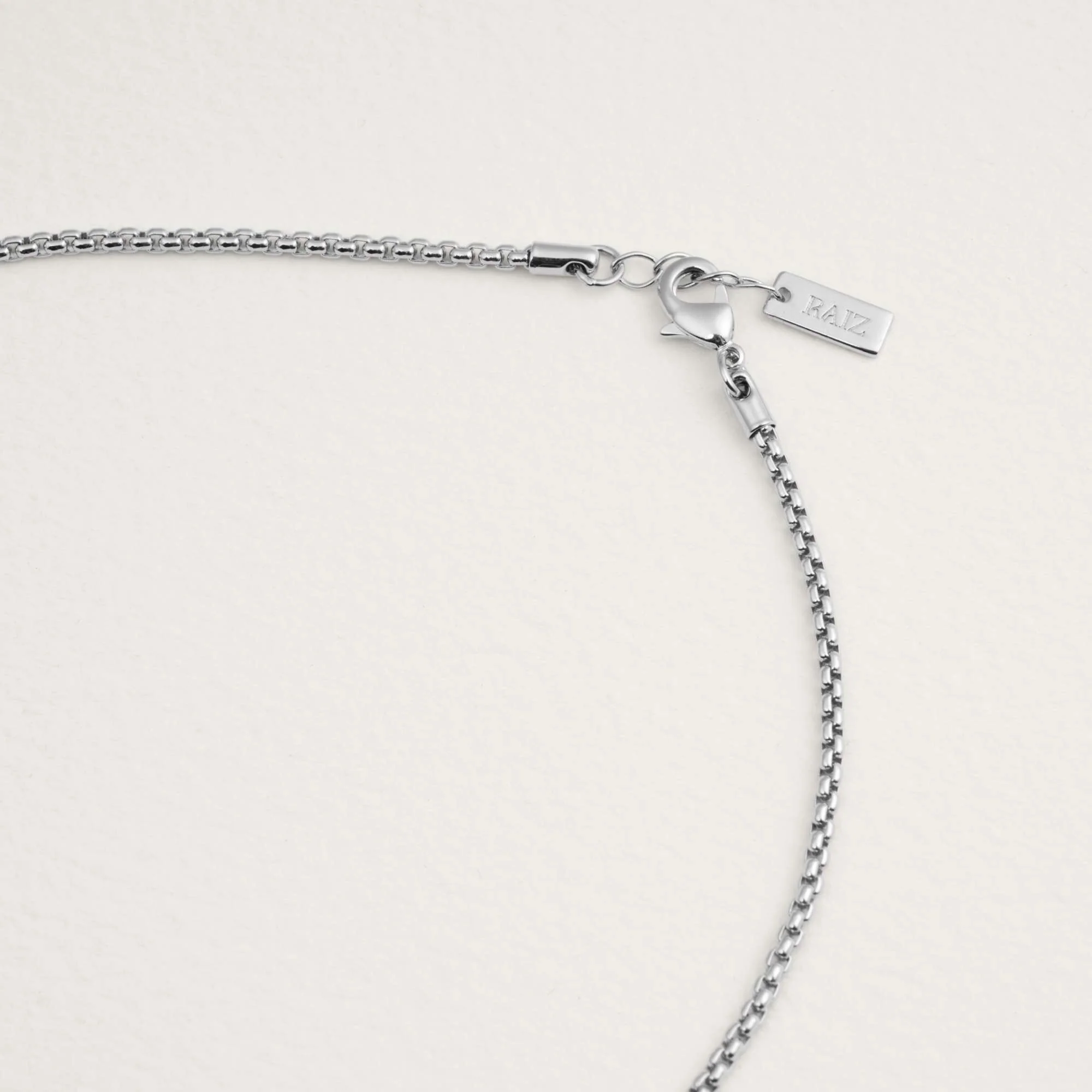 Carlo Round Box Chain Men’s Necklace - Image 5