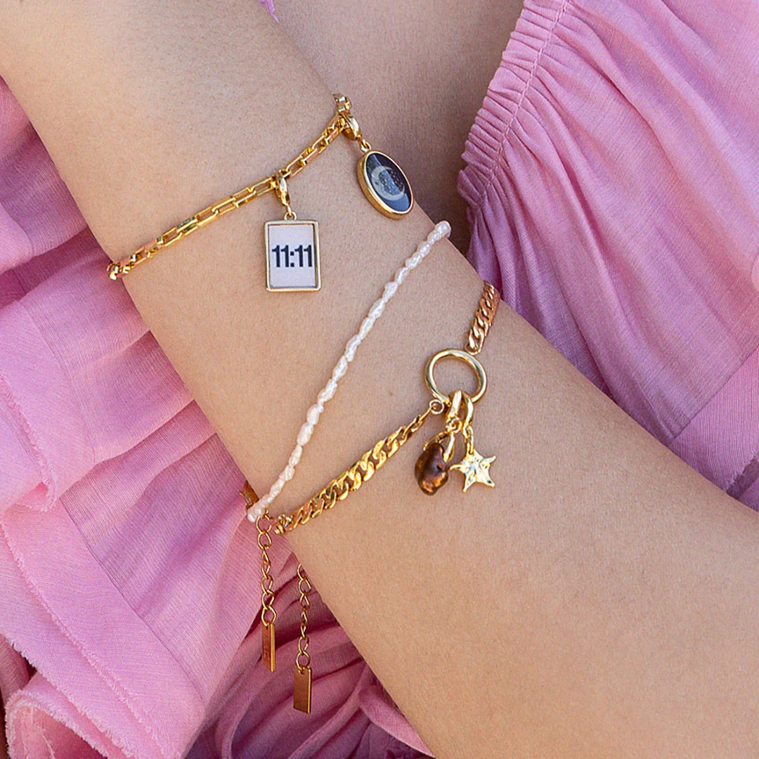 Ophelia Dainty Freshwater Pearl Bracelet - Image 3