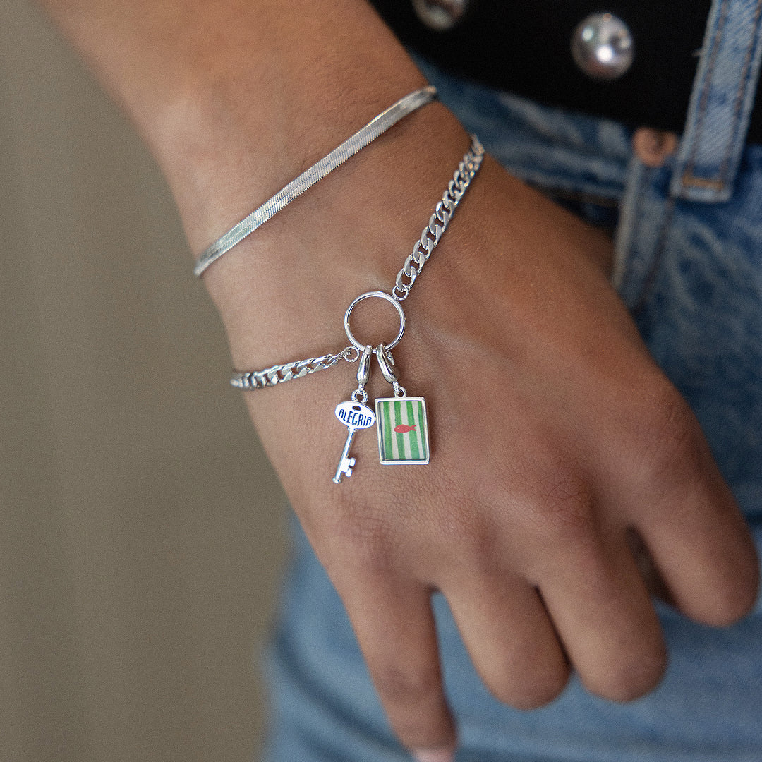 Peixinho Charm – Hand-Painted Fish Charm - Image 4