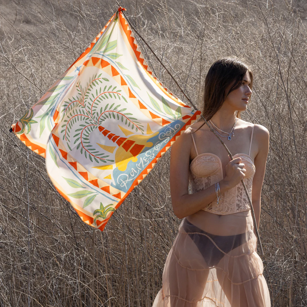 Raízes do Sol 100% Silk Scarf - Image 6